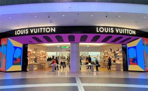 aeroporto fiumicino louis vuitton|Louis Vuitton rome.